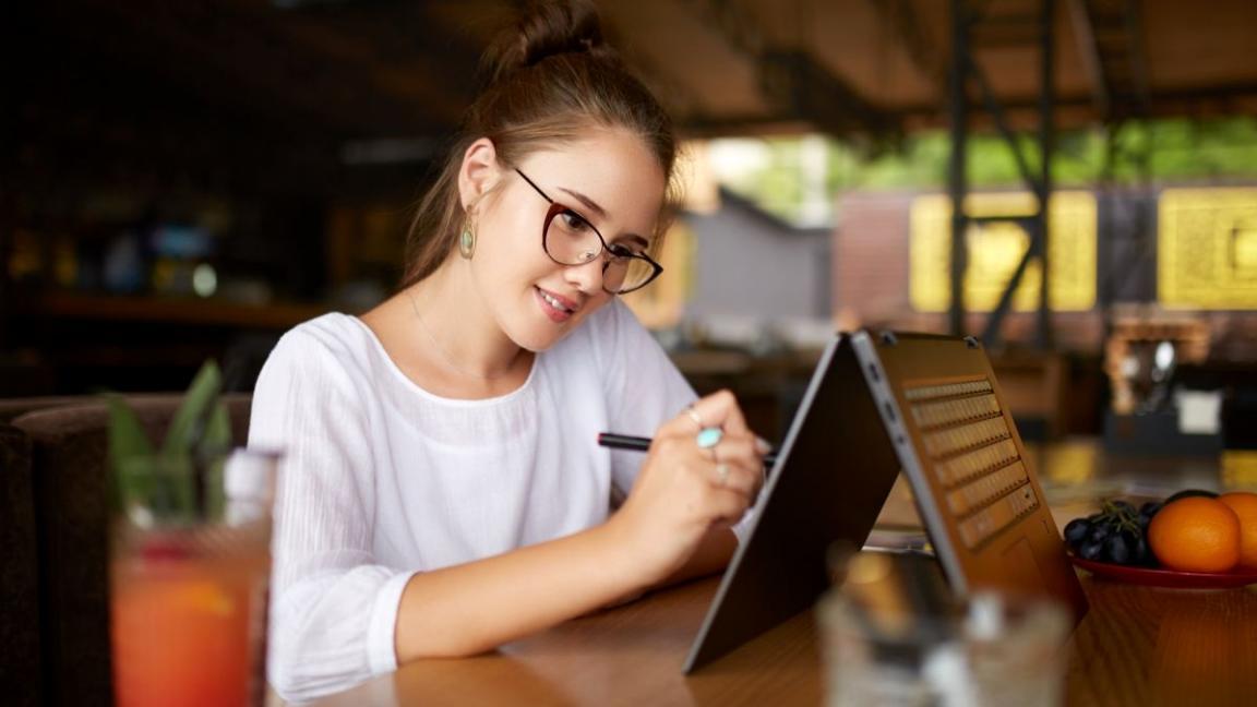 Espace de formation Saripholeven avec outils d'analyse SEO